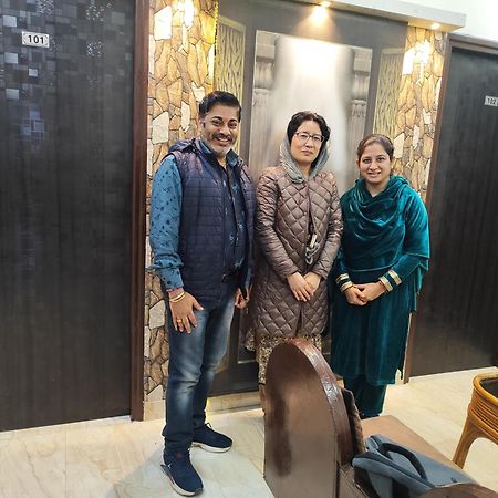 4N Homestay- Golden Temple View Amritsar Ngoại thất bức ảnh