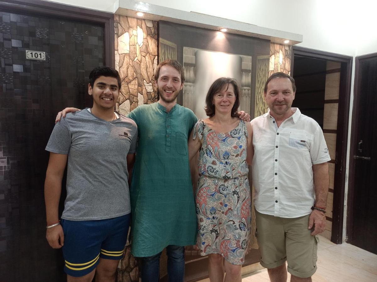 4N Homestay- Golden Temple View Amritsar Ngoại thất bức ảnh